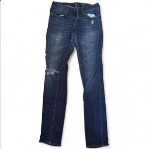 Dark wash distressed skinny jeans size 5